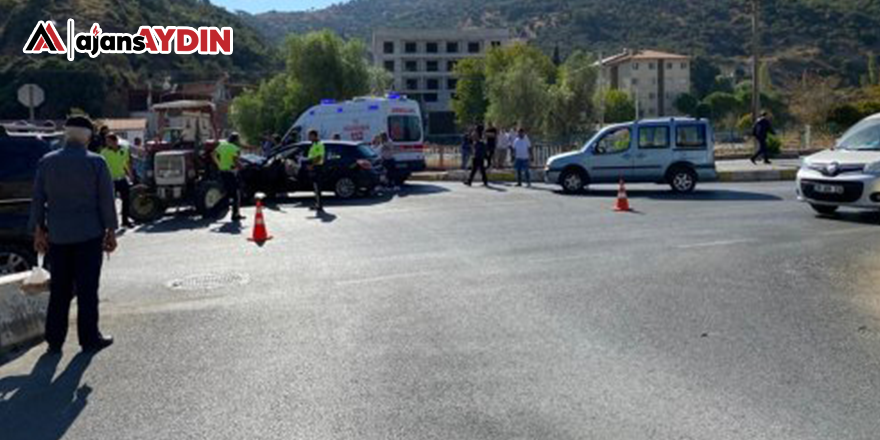 Aydın'da traktör ile otomobil çarpıştı 6 yaralı