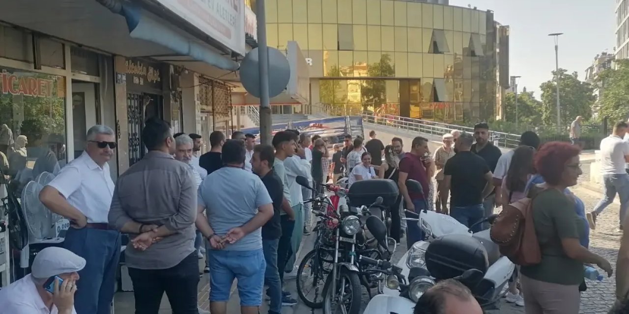 CHP Efeler'de delege seçimleri başladı
