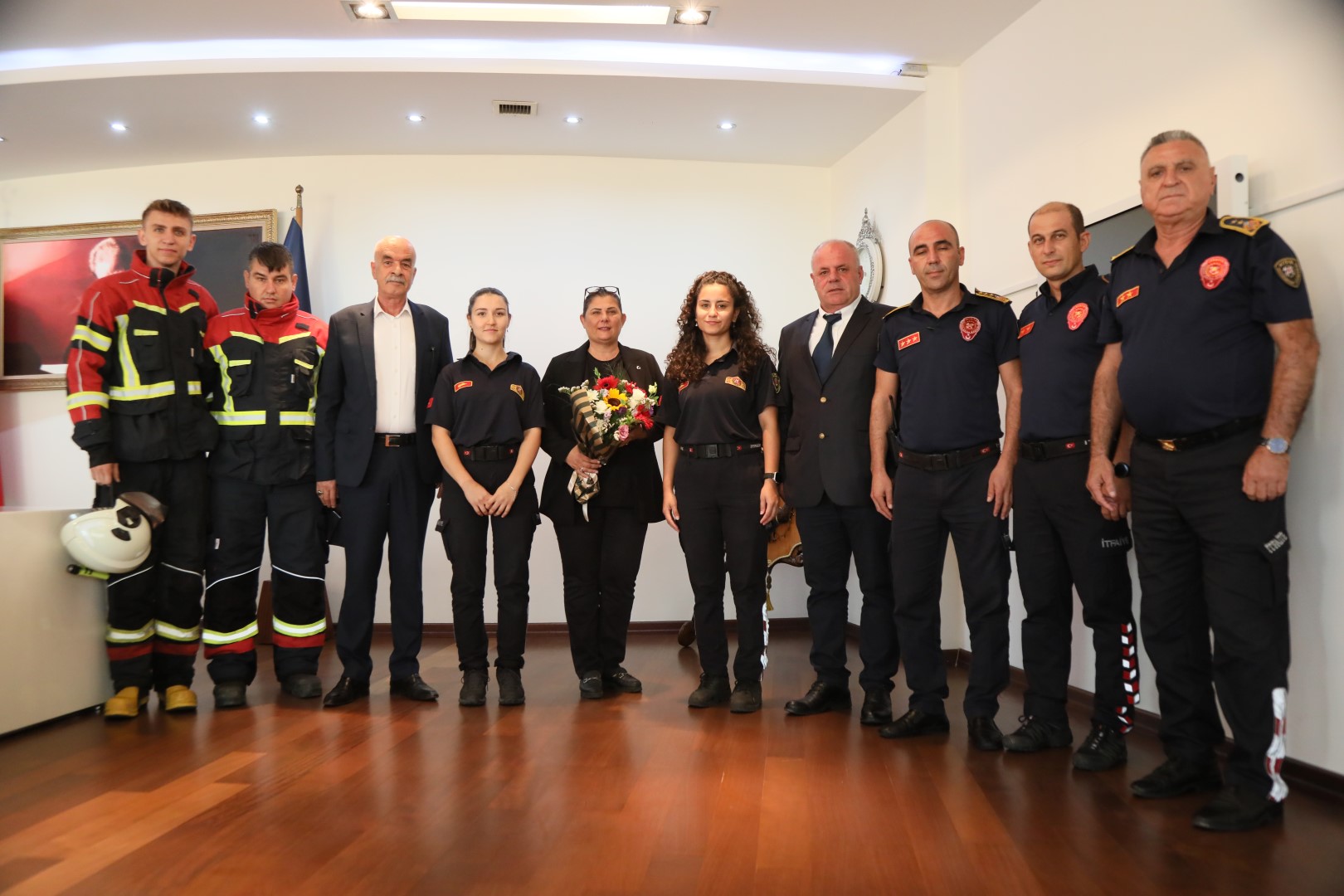 Aydın büyükşehir belediyesi itfaiyecilerinden başkan Çerçioğlu’na ziyaret