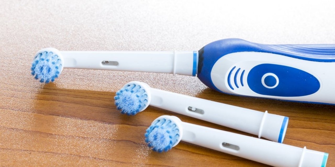 Elektirikli diş fırçaları testi geçemedi: Dişlerinize değdirmeyin
