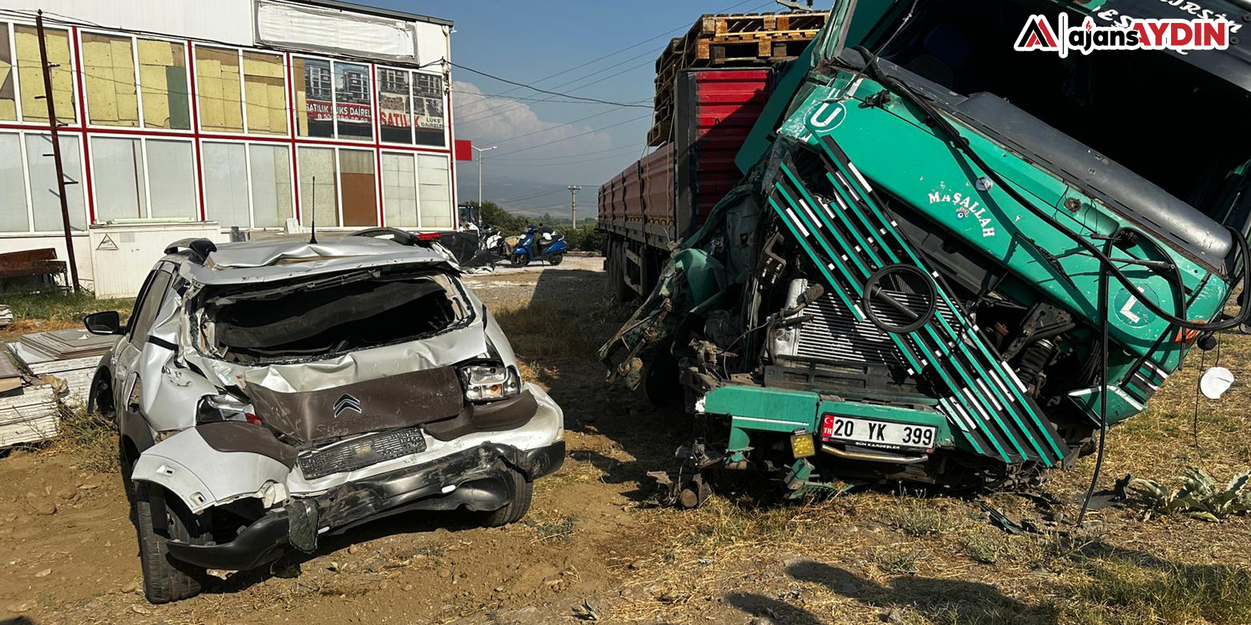 İlçe Başkanının kızı trafik kazası geçirdi