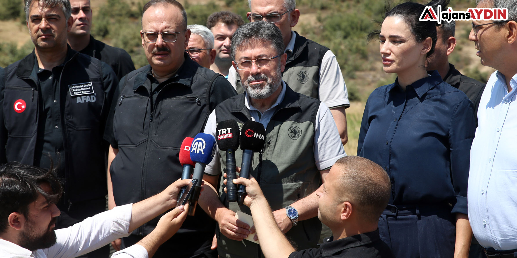 Tarım ve Orman Bakanı Yumaklı, yangın bölgesinde