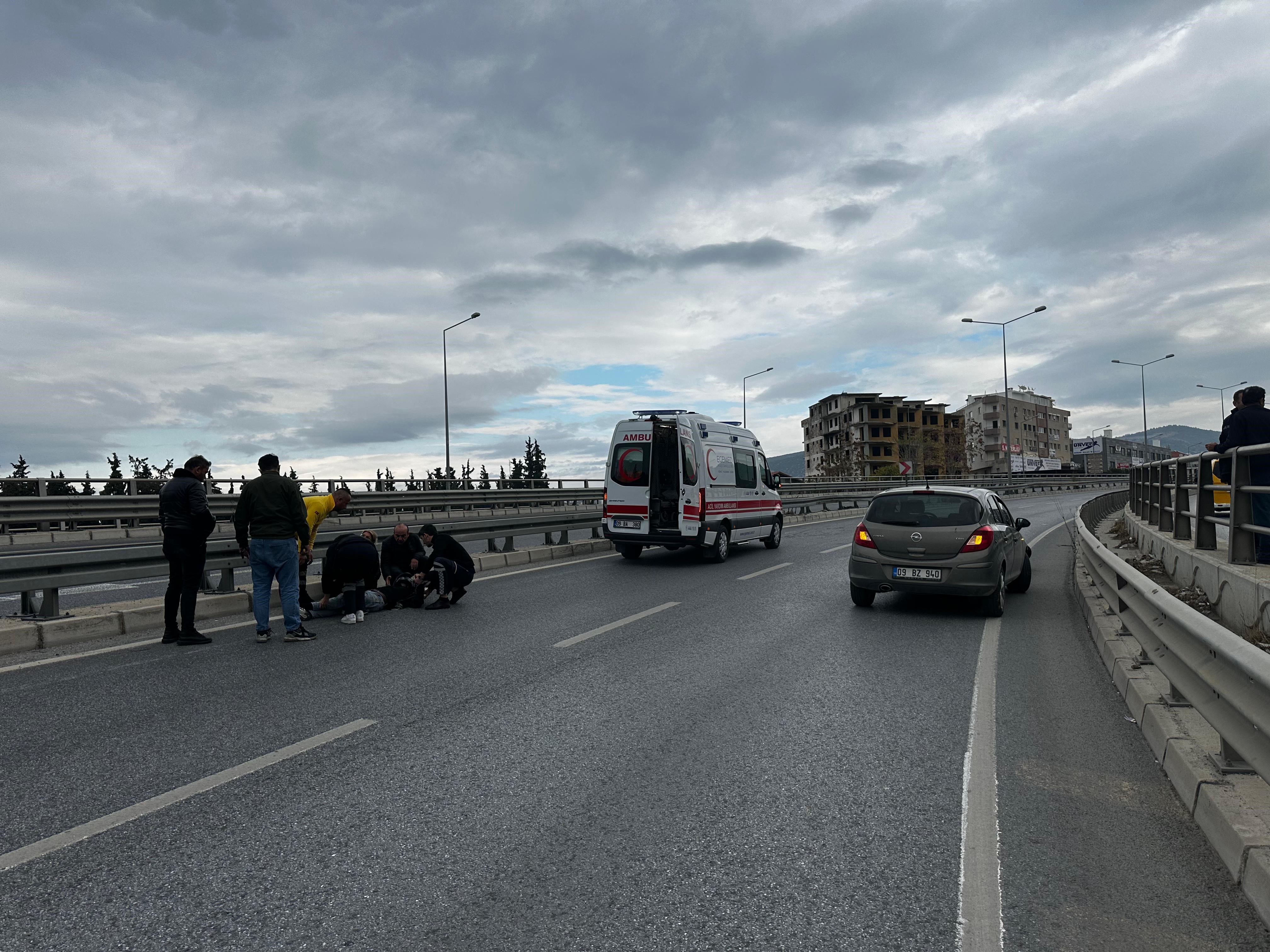 Kuşadası'nda motosiklet kazası: 1 Yaralı