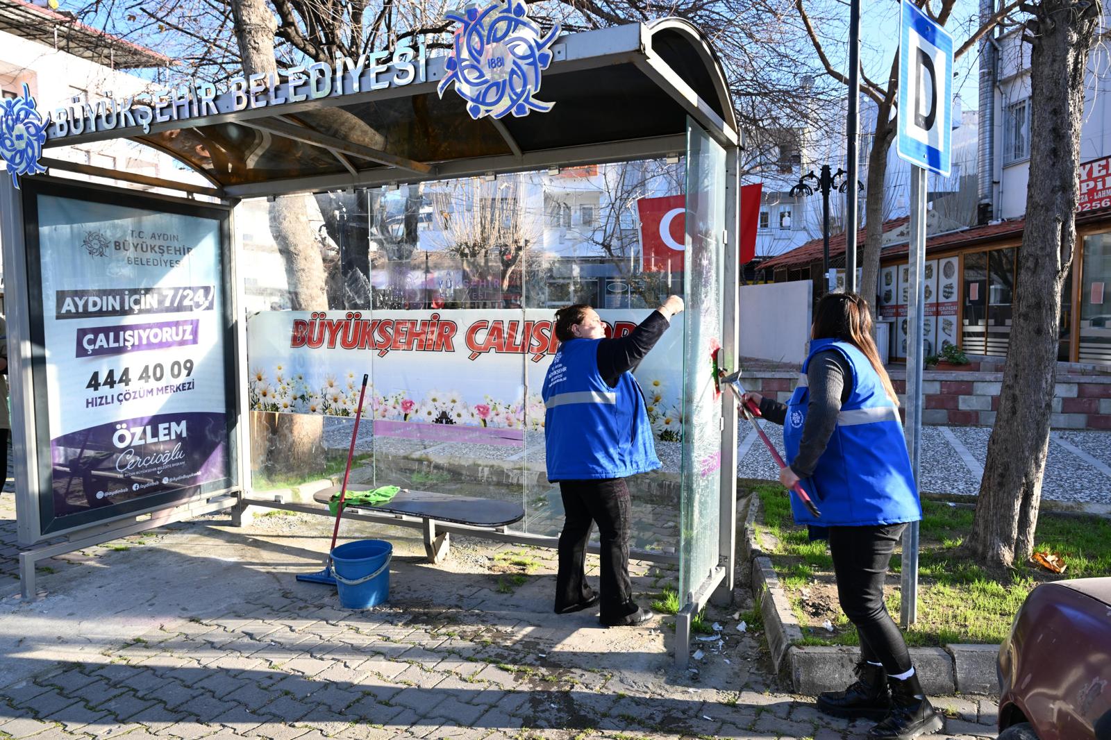 Büyükşehir Kuşadası'nı pırıl pırıl yapıyor