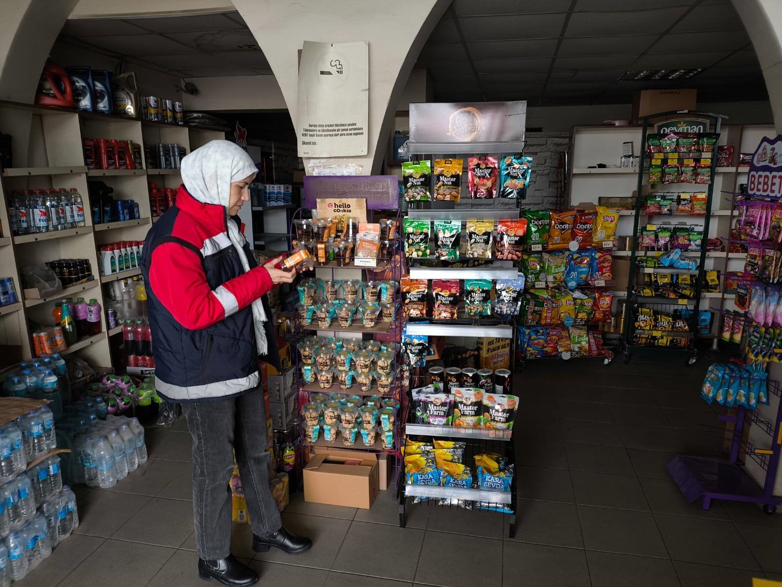 Söke’de yemekhane ve market denetimleri yapıldı