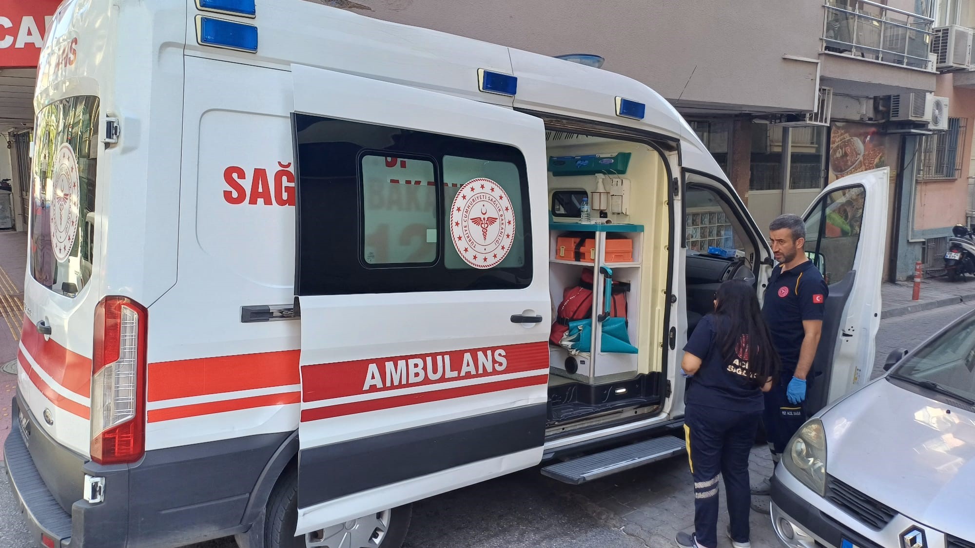 Motosikletten düşen sürücü yaralandı