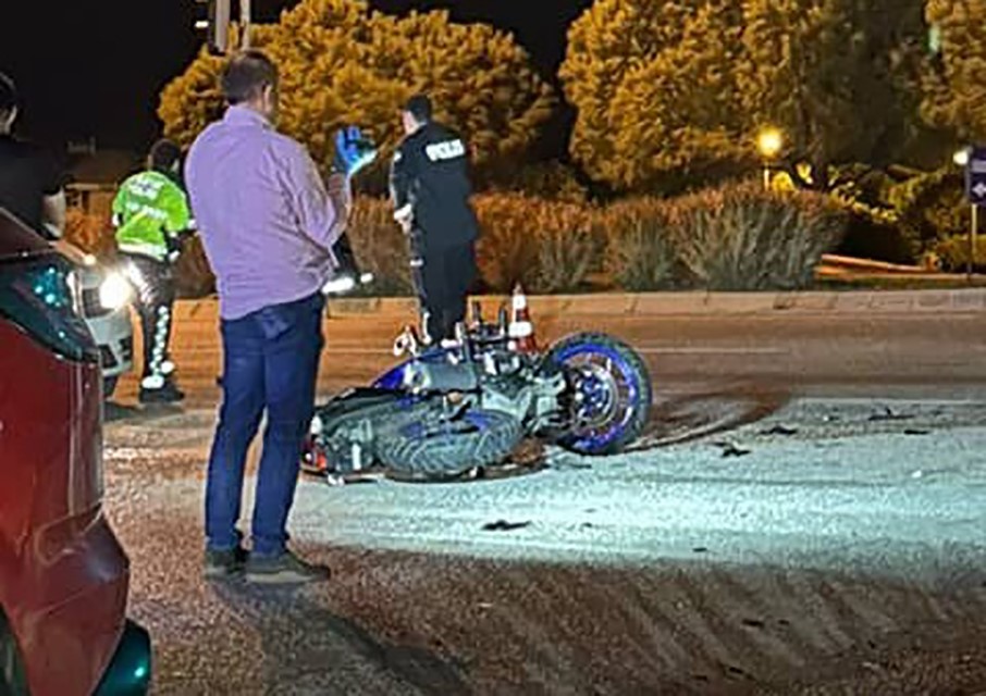 Korkunç kaza!  Motosiklet sürücüsü hayatını kaybetti