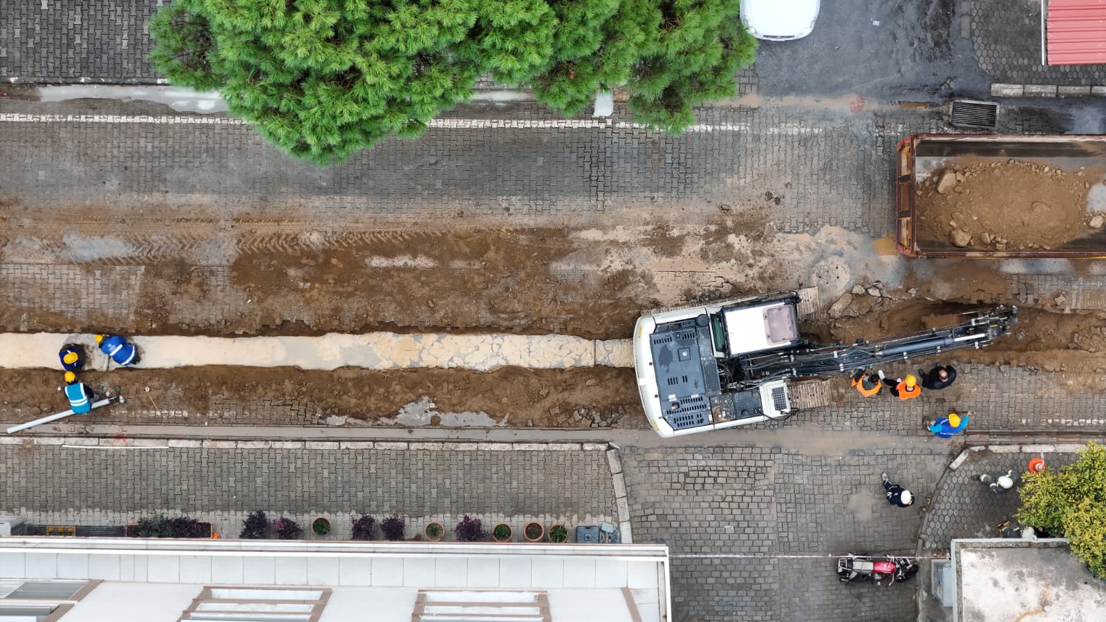 BAŞKAN ÇERÇİOĞLU'NDAN YENİPAZAR’A 11 MİLYON TL DEĞERİNDE ALTYAPI YATIRIMI