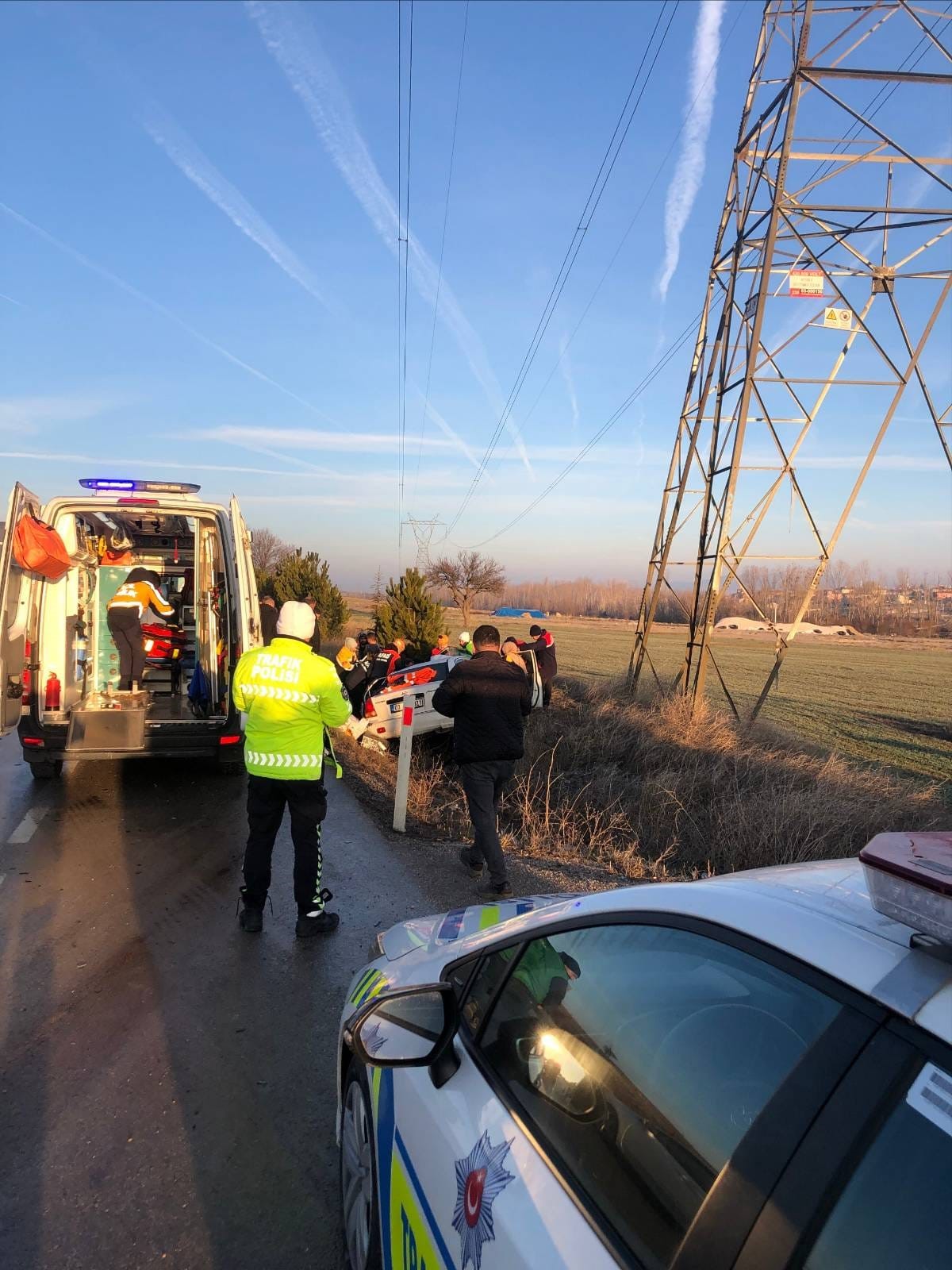 Kamyonla çarpışan otomobil sürücüsü hayatını kaybetti