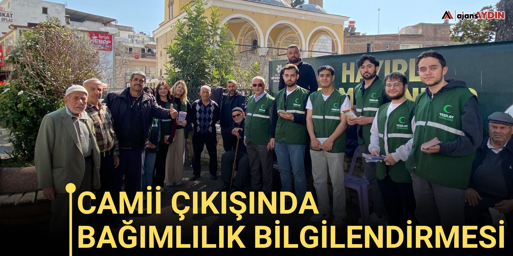 Camii Çıkışında Bağımlılık Bilgilendirmesi