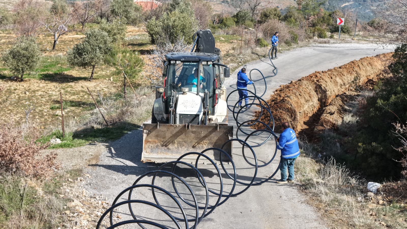 BAŞKAN ÇERÇİOĞLU'NDAN KARACASU’YA ALTYAPI YATIRIMI