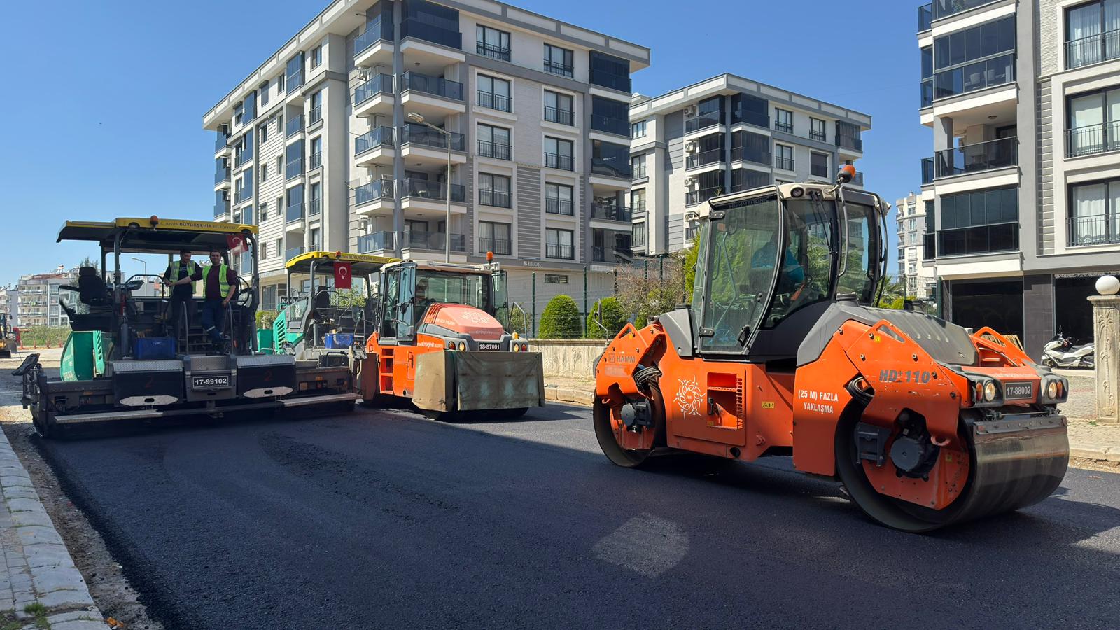 Başkan Çerçioğlu’ndan Efeler’de Yol Yenileme Çalışması