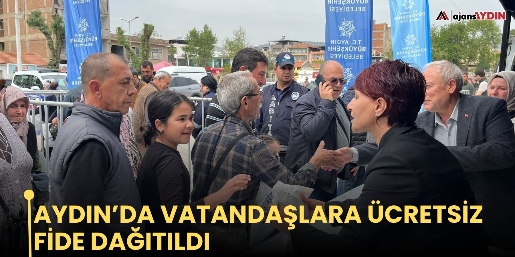 Aydın’da vatandaşlara ücretsiz fide dağıtıldı