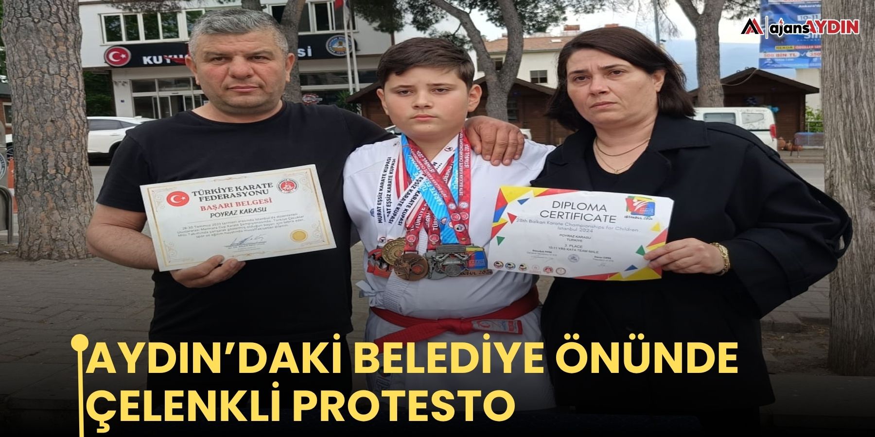 Aydın’daki belediye önünde çelenkli protesto