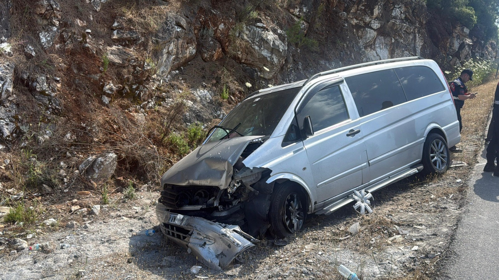 Kafa kafaya çarpıştılar: 7 yaralı