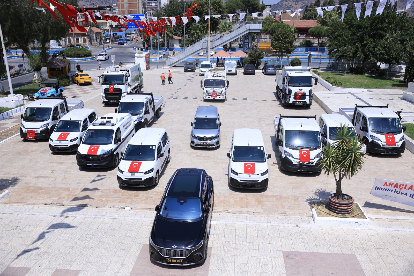 Başkan Kaya'dan İncirliova'ya Son 3 Yılda 23 Yeni Araç