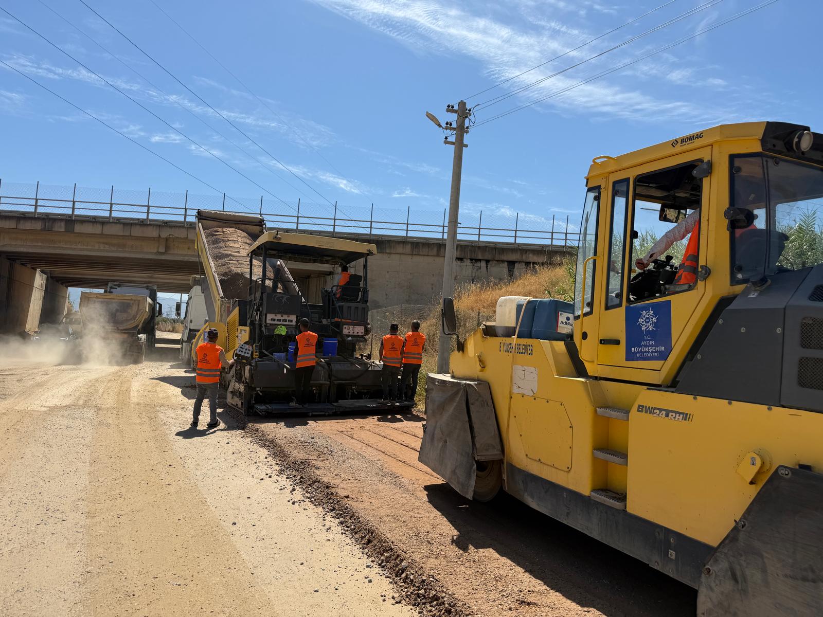 BAŞKAN ÇERÇİOĞLU’NDAN AYDIN’IN DÖRT BİR YANINDA EŞ ZAMANLI YOL YENİLEME ÇALIŞMALARI