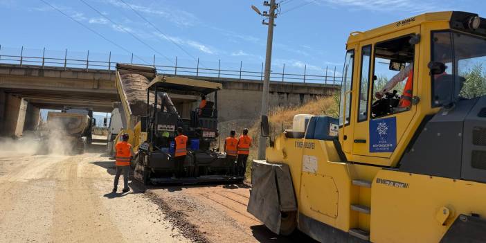 BAŞKAN ÇERÇİOĞLU’NDAN AYDIN’IN DÖRT BİR YANINDA EŞ ZAMANLI YOL YENİLEME ÇALIŞMALARI