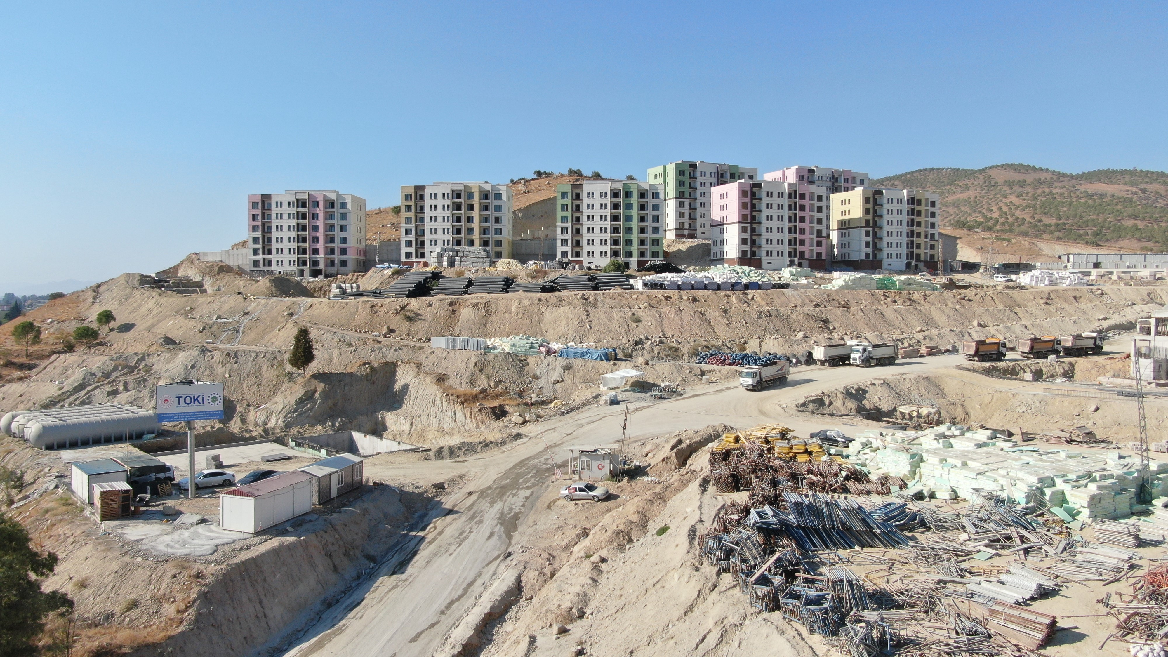 aw546342-02.jpg