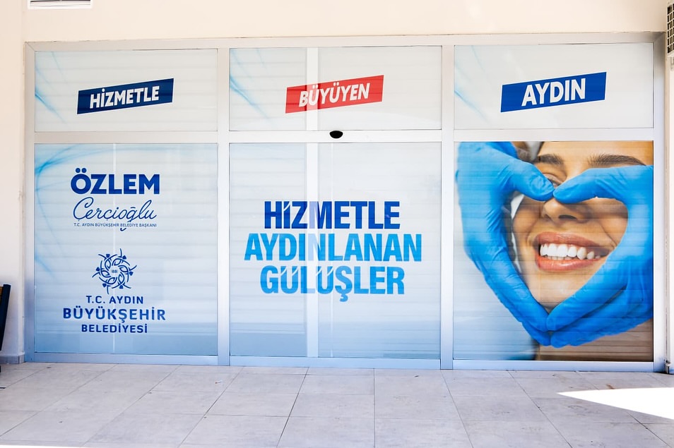 baskan-cercioglu-tarafindan-aydina-kazandirilan-5inci-agiz-ve-dis-sagligi-poliklinigi-kusadas-5.jpg