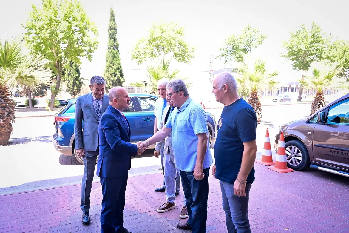 aydin-esnaf-ve-sanatkarlar-odalari-birligivalimiz-sayin-dr-osman-varol-aydin-esnaf-ve-sana-1.webp