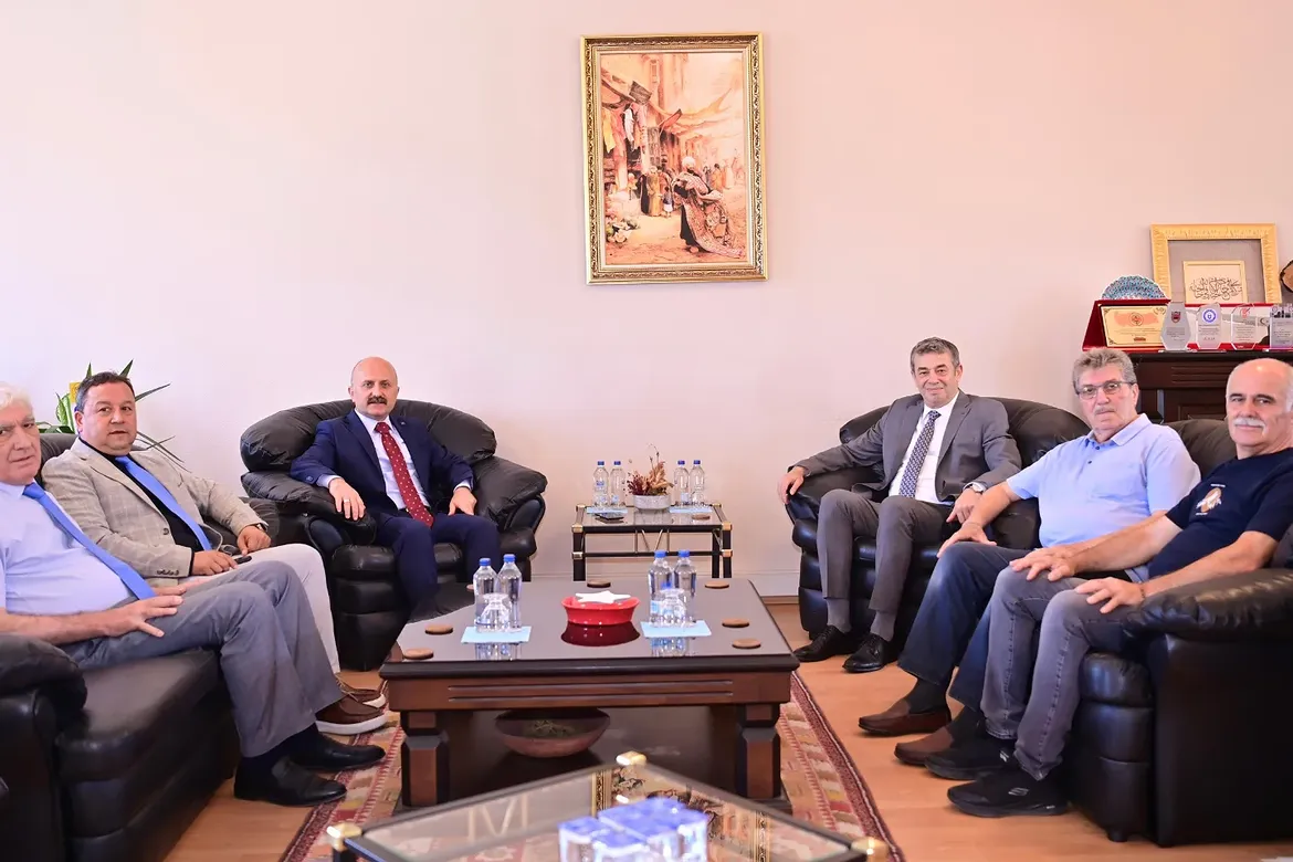aydin-esnaf-ve-sanatkarlar-odalari-birligivalimiz-sayin-dr-osman-varol-aydin-esnaf-ve-sana-2.webp