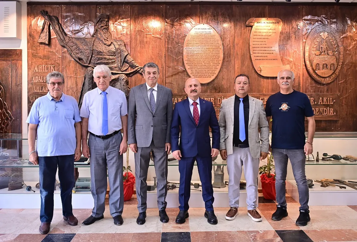 aydin-esnaf-ve-sanatkarlar-odalari-birligivalimiz-sayin-dr-osman-varol-aydin-esnaf-ve-sana-3.webp