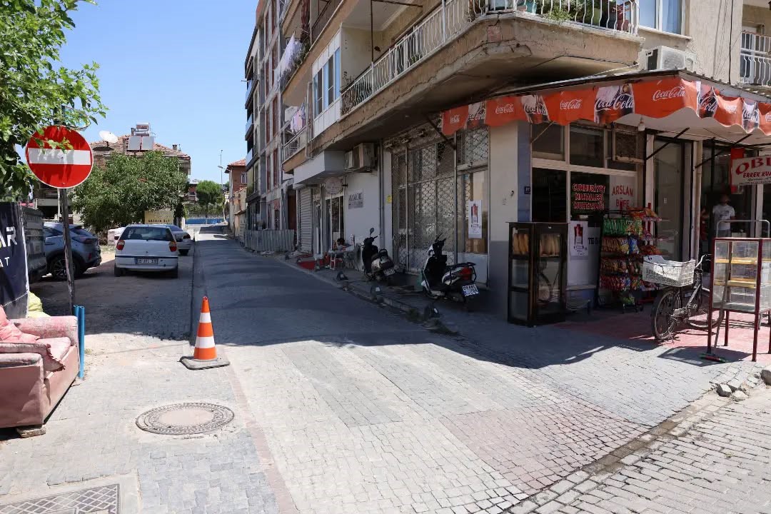 aw742722-04.jpg