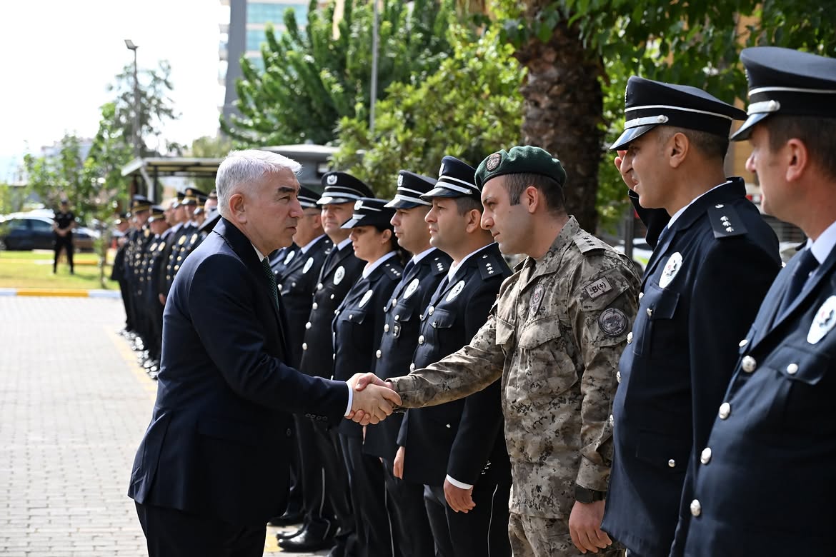 cumhurbaskanligi-kararnamesi-ile-aydin-il-emniyet-mudurlugu-gorevine-atanan-il-emniyetmudurumuz-3.jpg